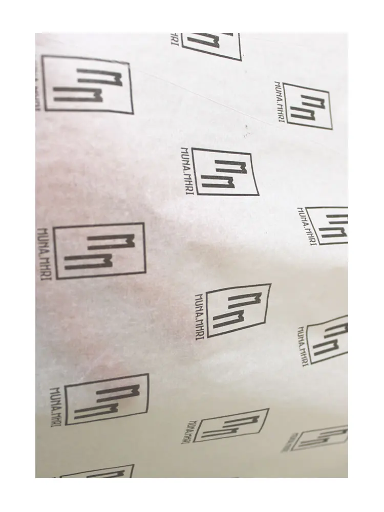 Роскошный пользовательский принт логотипа на подарочной упаковочной бумаге |