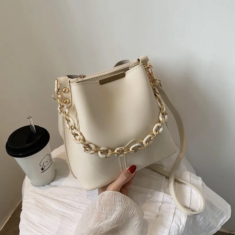 

2021 Female Leather Women Bags Fashion Shoulder Handbags Solid Color Bucket Large Capacity Tote Casual Female Crossbody Bags