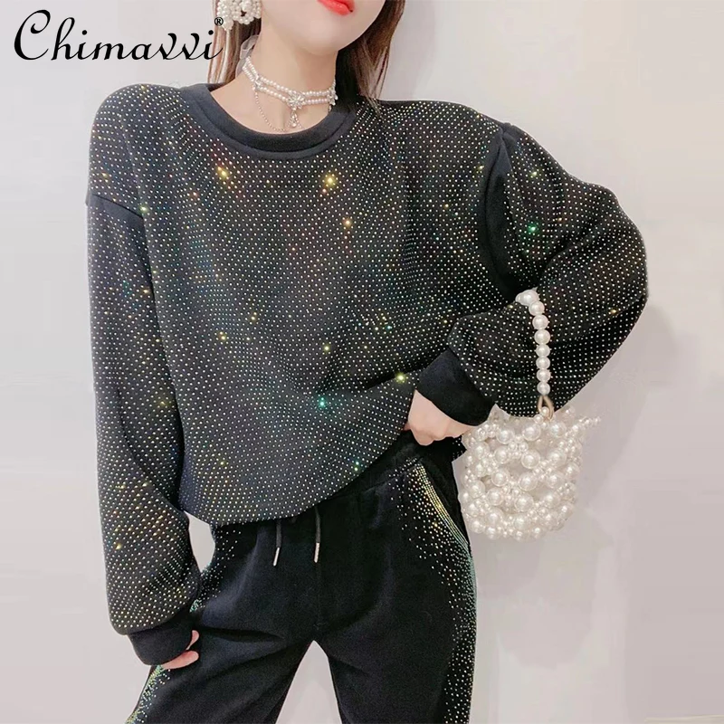 

Костюм из двух предметов с толстовкой и широкими штанинами, Осень-зима 2021