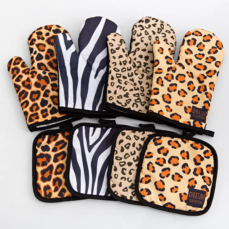 

Kitchen Gloves Insulation Leopard Pattern Pad Cooking Microwave Gloves Baking BBQ Oven Potholders Oven Mitts Potholder Pad