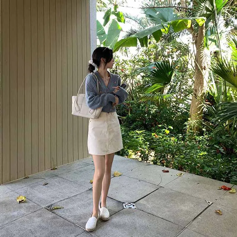 

Short Style 2020 Spring College Style Flower Print Knitted Coat Loose Retro V-neck Cute Light Green Sweater Cardigan Blouse