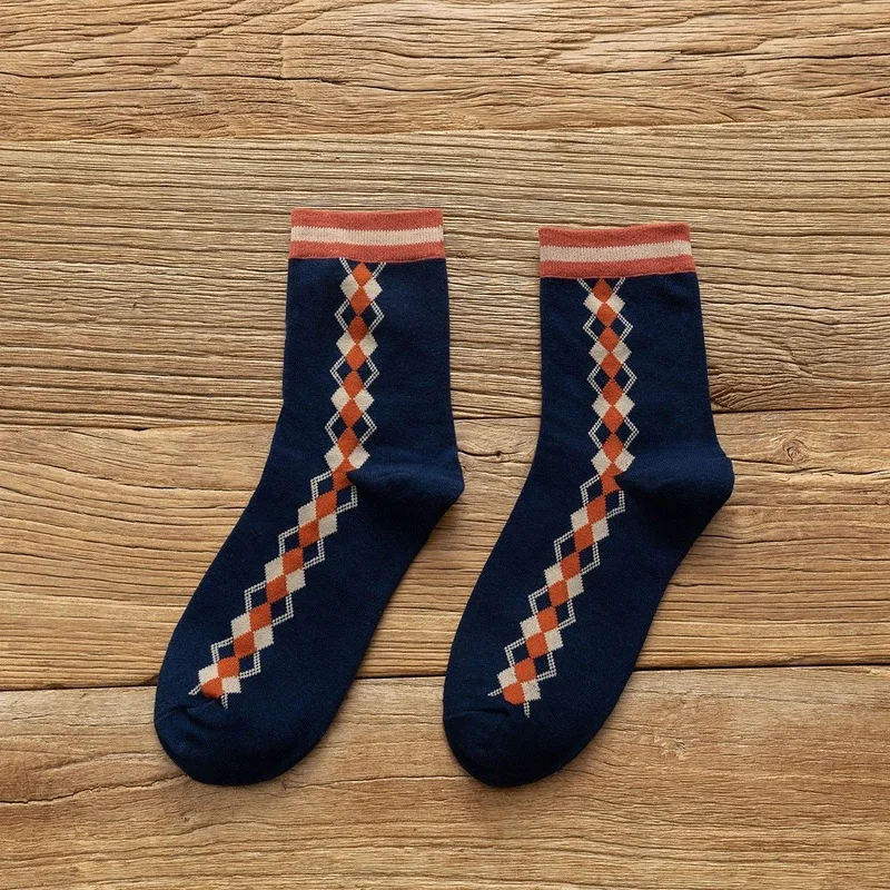 

Glowing Future 3 Pairs Women Socks Retro Rhombus Cute Harajuku Woman Socks Kawaii Fashion Stripe Cotton Long Tube Female Sokken