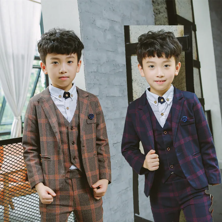 

2020 New Design Boys Plaid Wedding Suit Brand England Style Gentle Boys Formal Tuxedos Vest 3Pcs Suit Kids Spring Clothing Set