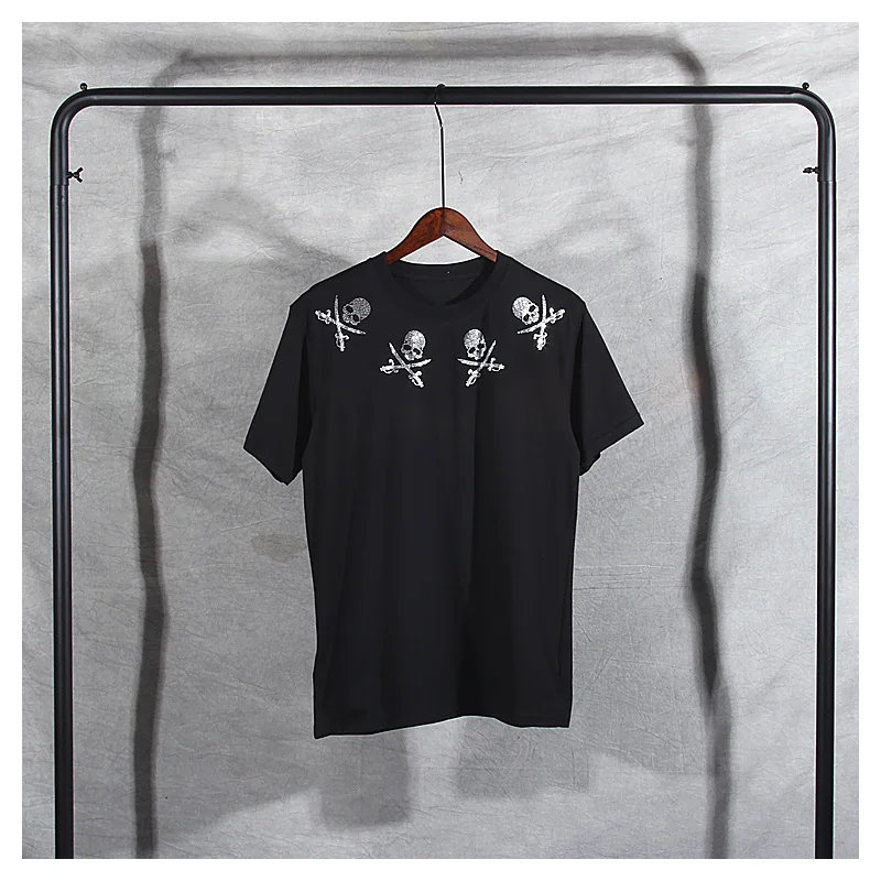 

Летняя Новинка 2022, женская футболка из 100% хлопка, топ с круглым вырезом, женская футболка со стразами и черепом, мужской и женский топ в том ж...