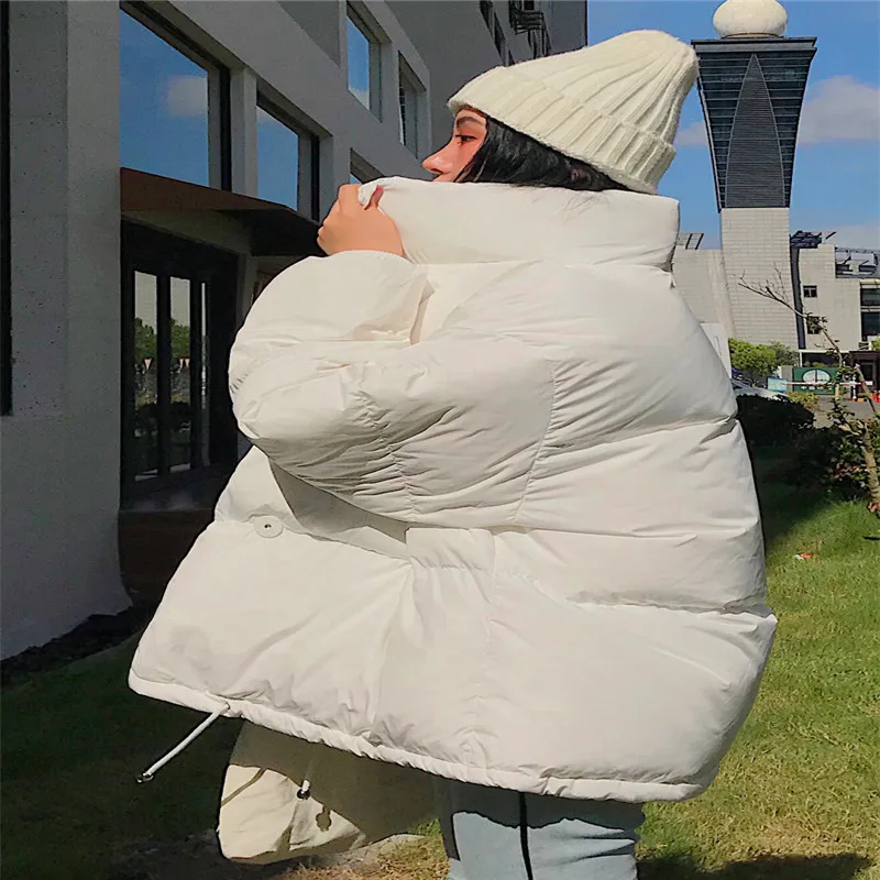 

Женский пуховик с воротником-стойкой, однотонная черная или белая свободная короткая парка большого размера в Корейском стиле, зима 2021