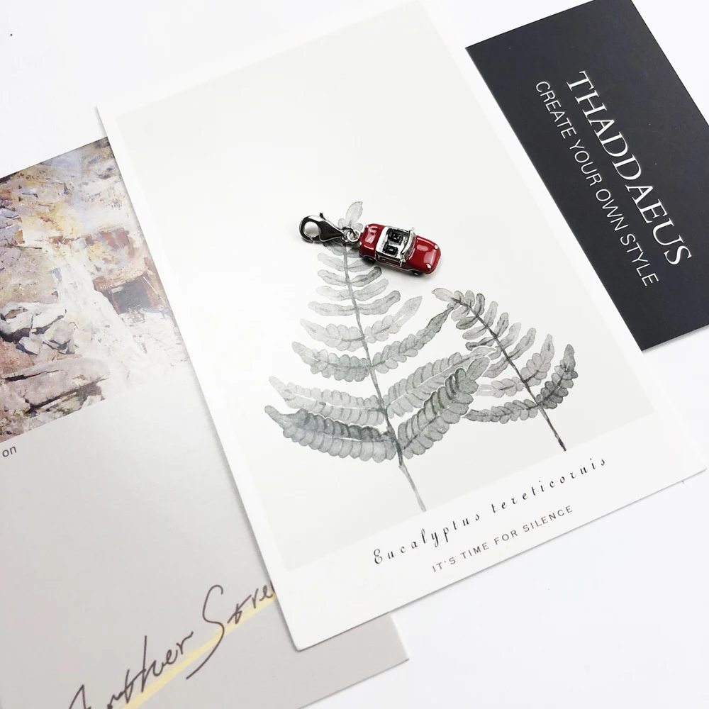 Броши с красной эмалью в виде спортивные Автомобильная подвеска 2020 Сезон осень