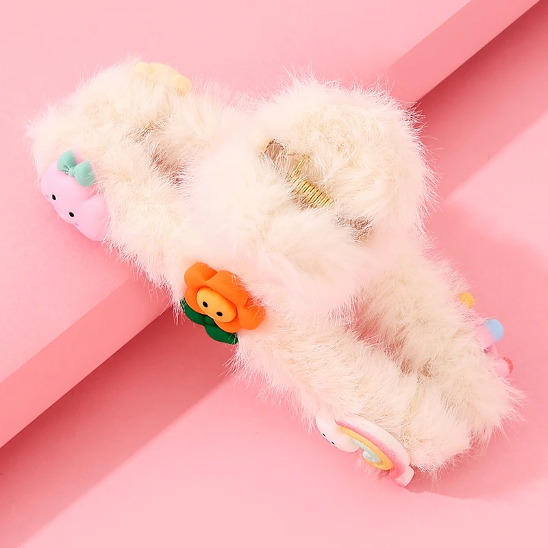 

Sunflower Plush Hair Clip Faux Fur Hair Claws Clamps Winter Hairpins Rainbow Barrette Cute Bear