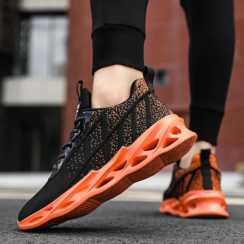 

Men's Sneakers Fashion Casual Shoes Sports Blade Black Shoes Rubber Soft Bottom Stretch Running Shoes Basketball Shoes Walking