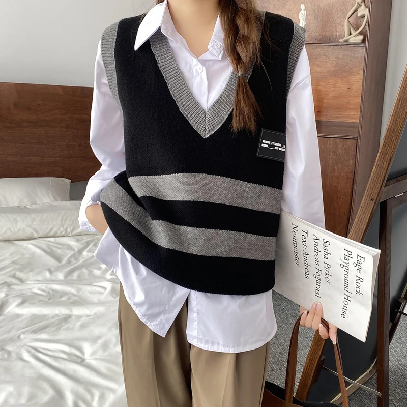 

Striped Knitted Women's Vest Autumn Winter Clothing Sweater Vest Sleeveless V Neck Korean Loose Waistcoat Tops Knitwear Pullover