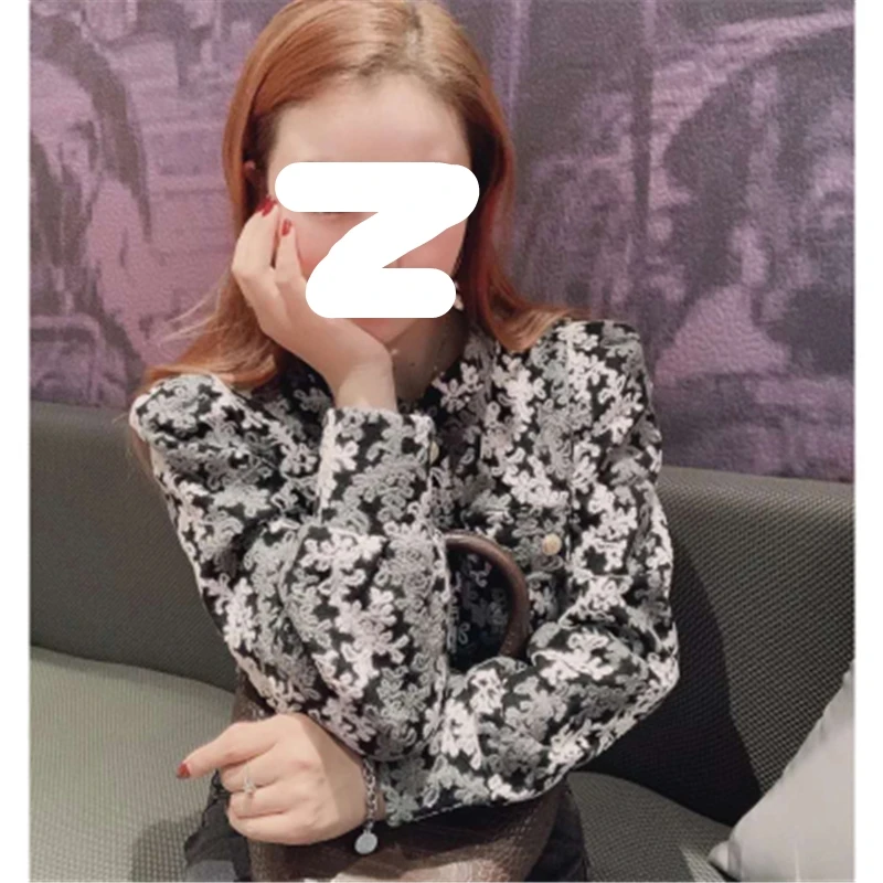 

Fashion Women's Short Jackets Autumn Korean Chic O-neck Pattern Straight Single Row Button Female Croppes Coats Elegance OL Coat