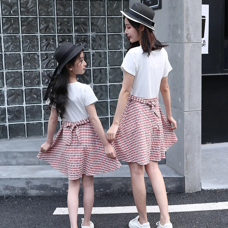 Семейное платье для мамы и дочки Новинка 2019 года сезон лето-осень в клетку со