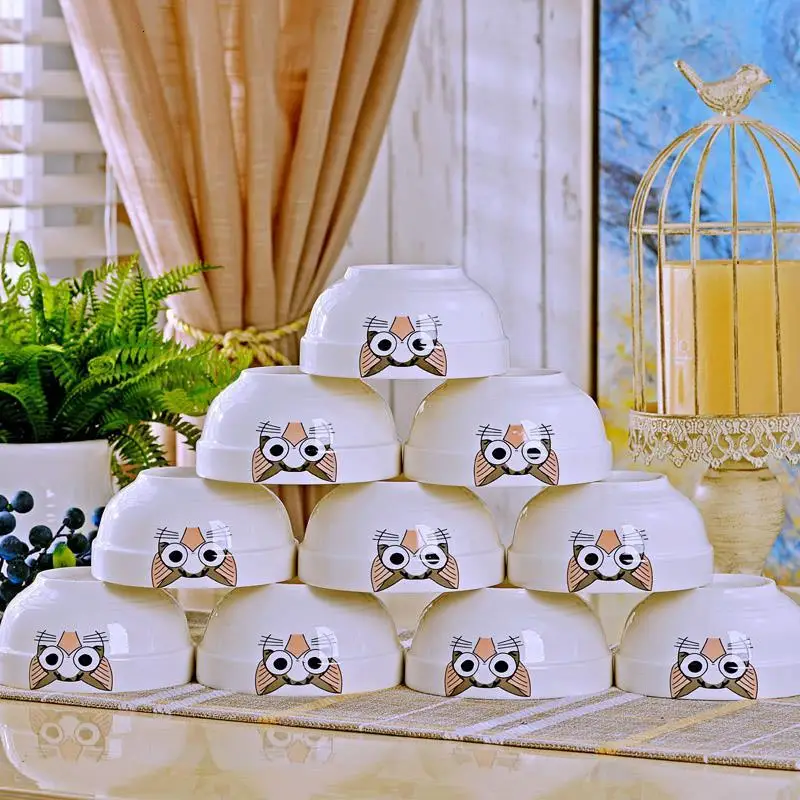 Керамическая миска для рамена и закусок.