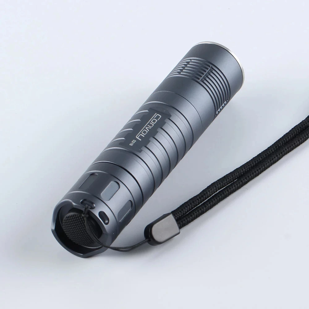 Конвой S21B с KP CSLPM1.F1 зеленая световая вспышка фонарик Linterna Led Lanterna 21700