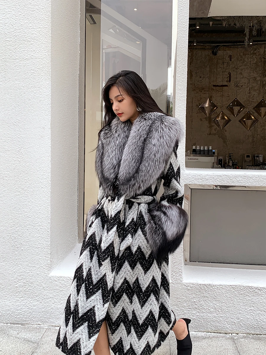 TOP Quality 2021 winter new Fashion female Trend Luxurious Red silver Fox fur parka Women's Large real fur Long Tweed wool coat