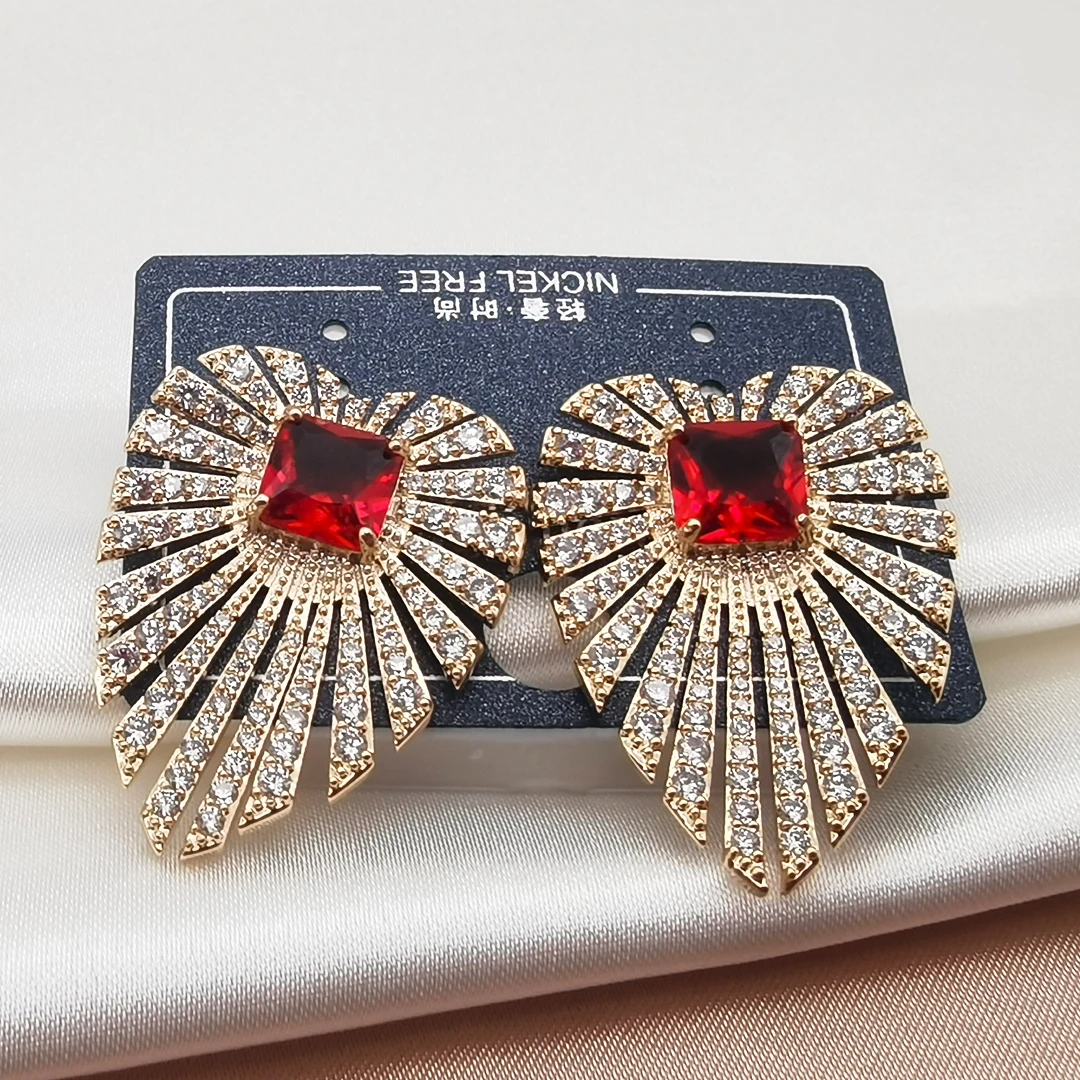 

2021 New Heart Earrings For Women Micro Set Crystal Zircon Stud Earrings Red Jewelry Pendant Wedding Party Accessories