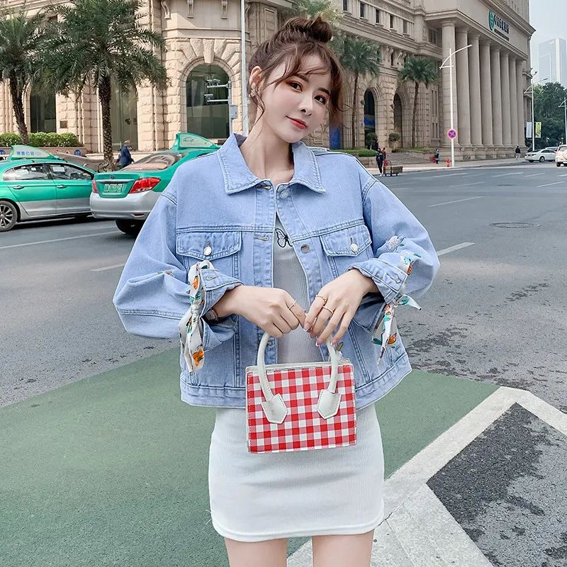 

Spring Female Turn Down Collar New Denim Jacket Women Short Korean Loose Embroidered Jacket Bow Knot Long-Sleeved Top Outerwear