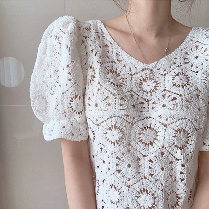 Women Shirts Summer Blouse Womens V-neck Lace Hollow Loose Shirt Women Fashion Woman Blouses