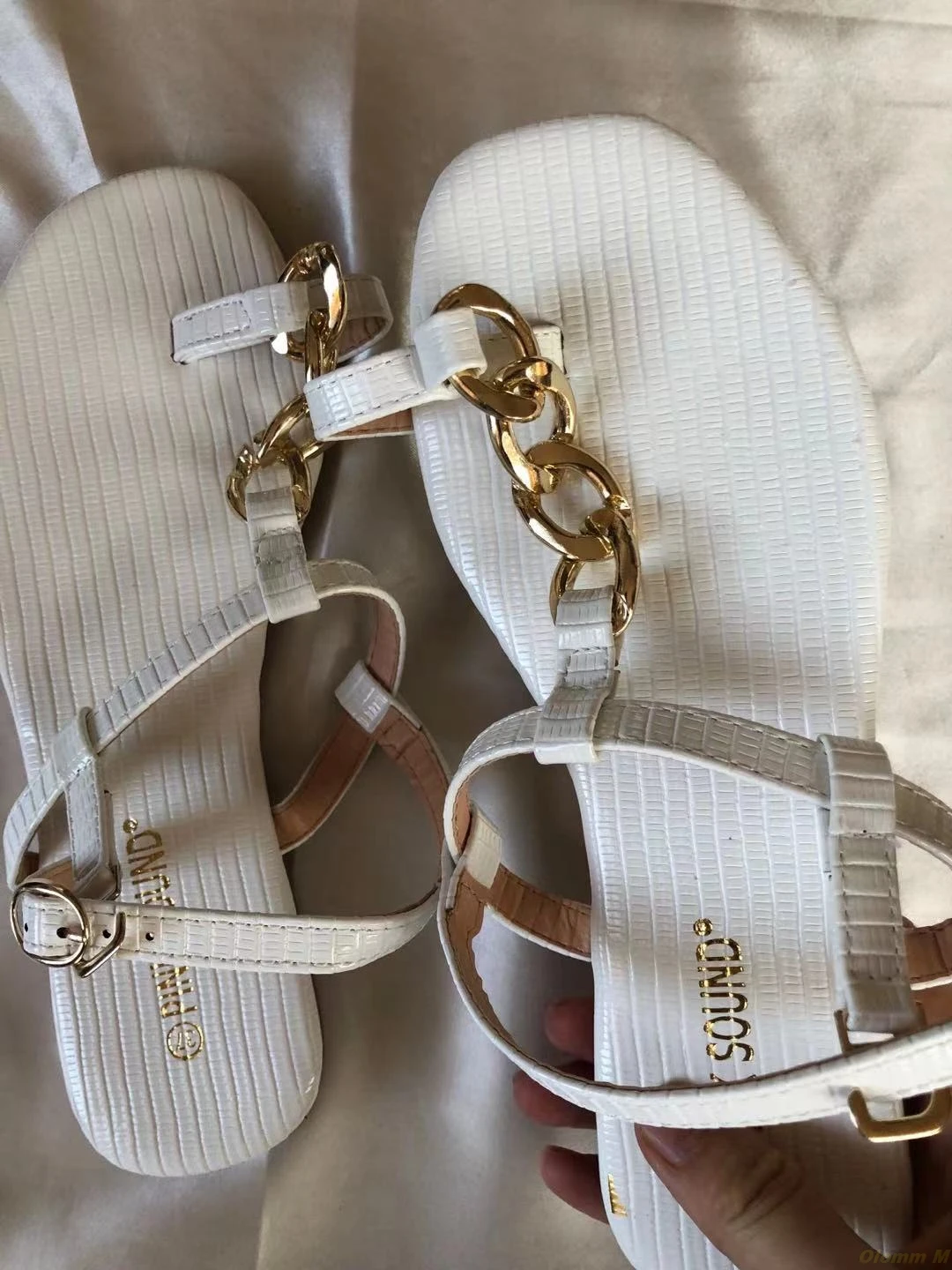 

Summer new women's 2021 metal buckle flat large size outdoor all-match casual beach women shoes durable at home slippers