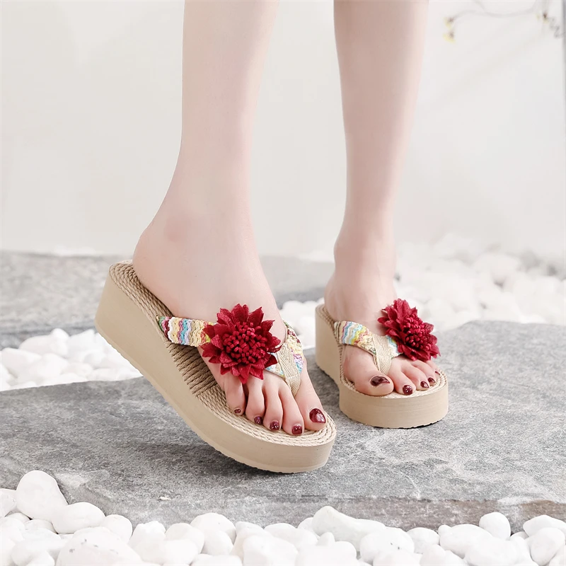 Женские сандалии на танкетке летние из пеньковой веревки с цветочным украшением
