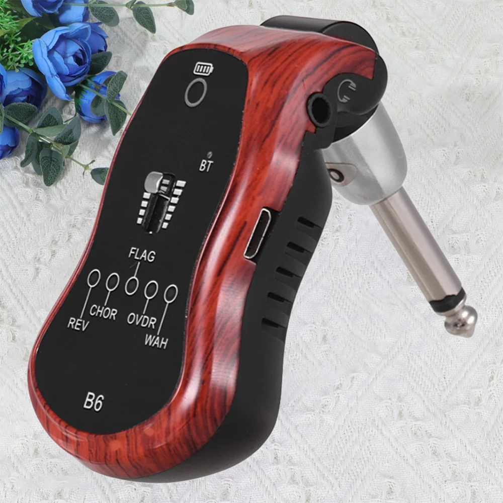 

1PC Guitar Wireless Transmitter Guitar System Audio Transmitter for Electric Guitars Use (Red)