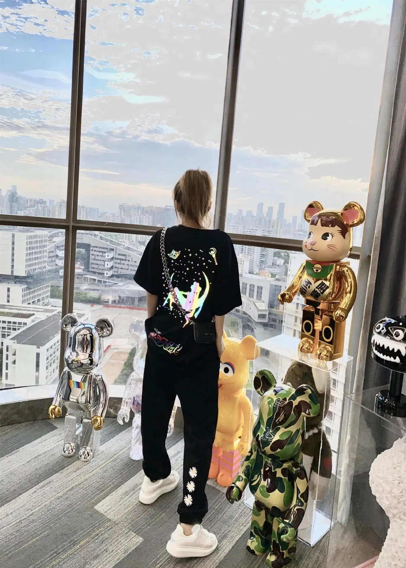 

2020 Summer New 3M Reflective Printing Sailor moon Loose T-shirt & Socks Female Cool Glow Light Japan Harajuku Sweet YAXIAN