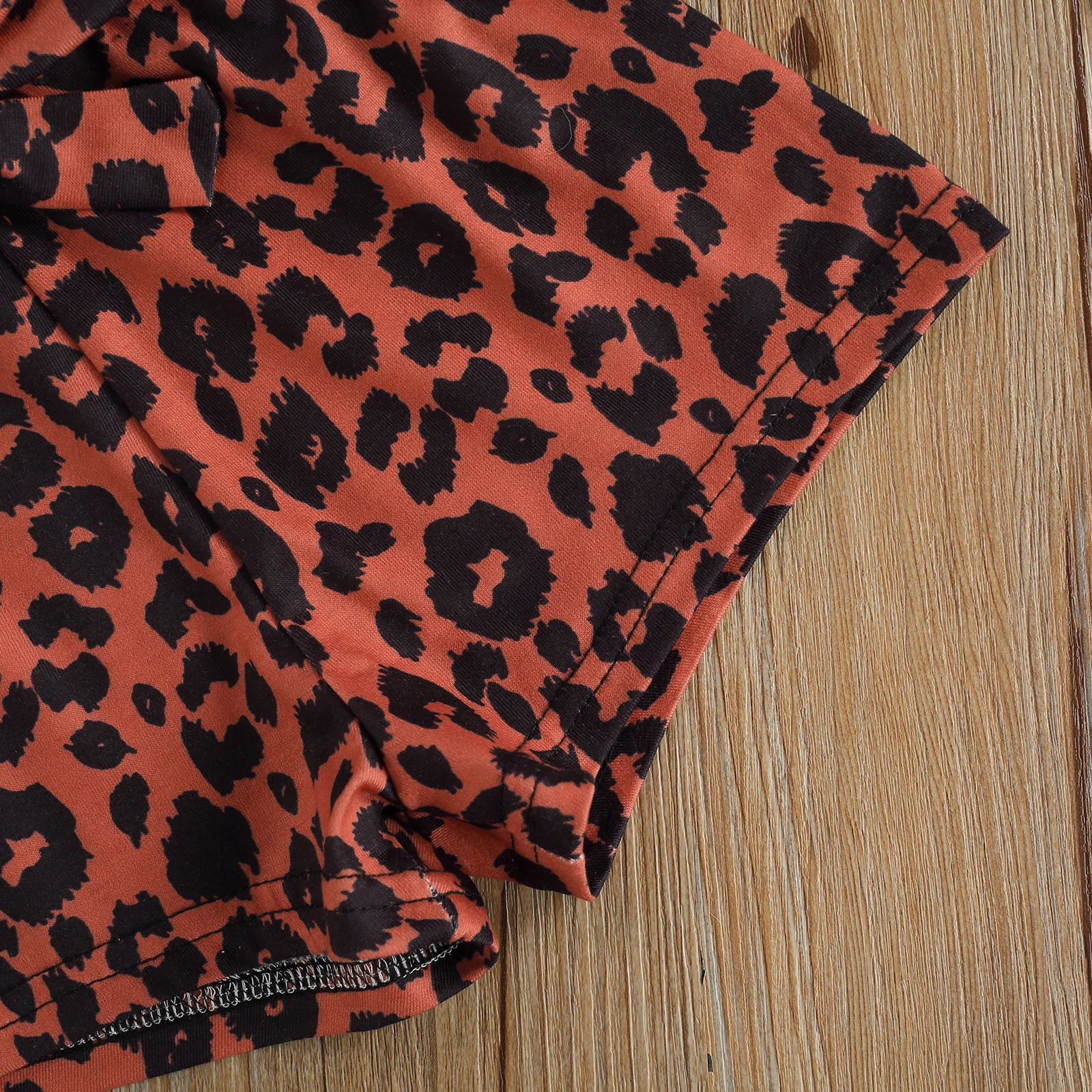 Комплект из футболки с коротким рукавом и шортов для девочек модная Однотонная