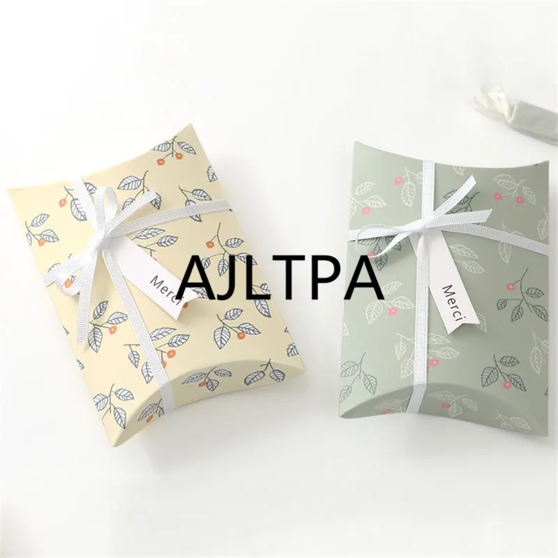 

300pcs/lot Gift Box Paper Pillow Packing box Birthday Present Paper Boxes Floral Pattern Box Fashion candy Box CT0140