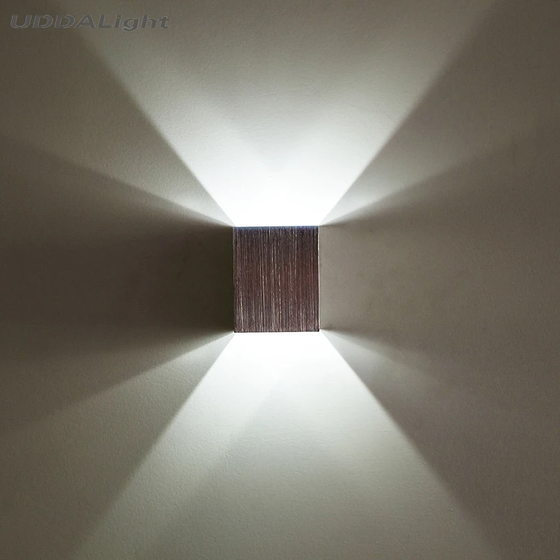 3 Вт светодиодный настенный светильник COB с высокой яркостью в 90 - 260 CE лампа