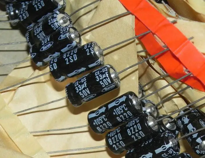 

Original imported capacitor electronic CE-US 50v33uf axial aluminum electrolytic capacitor