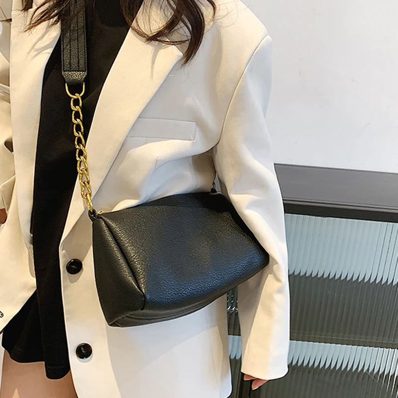 

Large Capacity High Quality Women Messenger Bags 2021 Fashion New Solid Color Casual Vacation Shoulder Bags For Female
