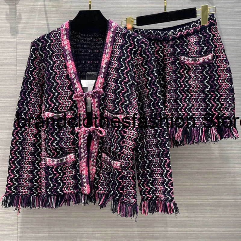 

2021 Top Quality Women's Tweed Sets Wave Cut Striped Knit Tassel Cardigan Casual Soft Long Sleeve Sweater + Pocket Shorts Lady