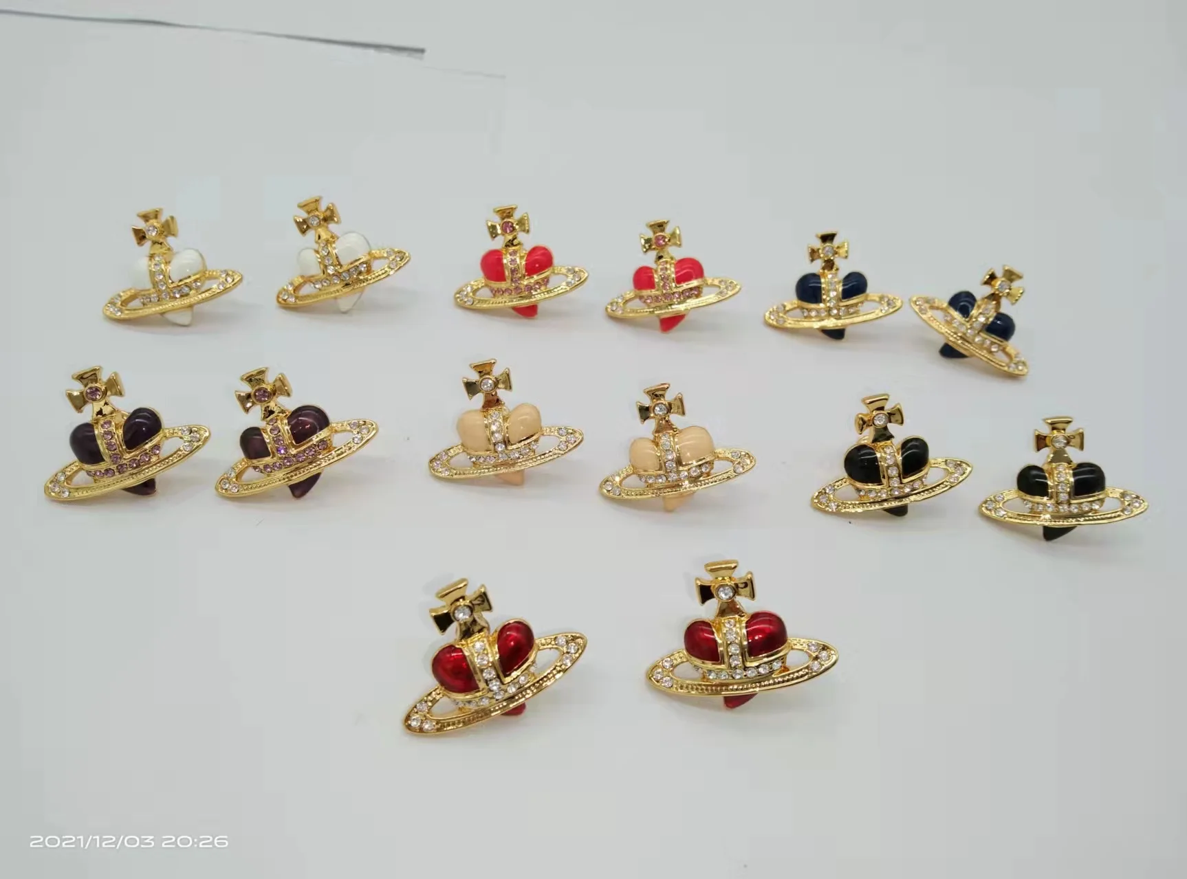 

punk Punk Little Saturn Charm Jewelry, Classic Epoxy Love Women's Accessories Gifts for Women Bulk Wholesale