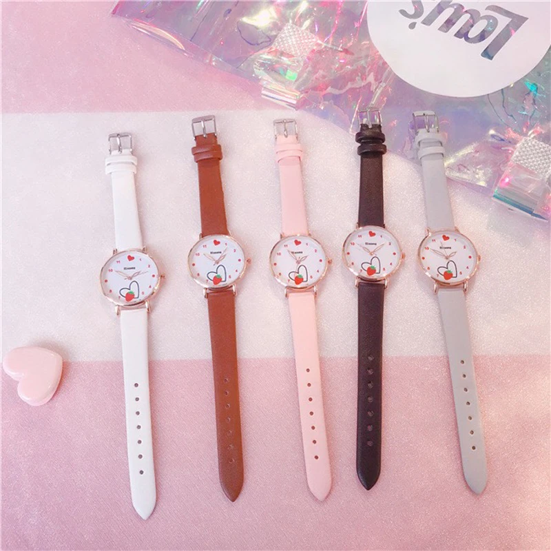 Часы на девочек с рисунками Клубнички люблю детей наручные часы кожаным ремешком
