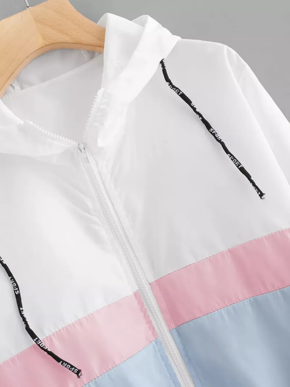 Лоскутная тонкая куртка с капюшоном Женская ветровка длинным рукавом и