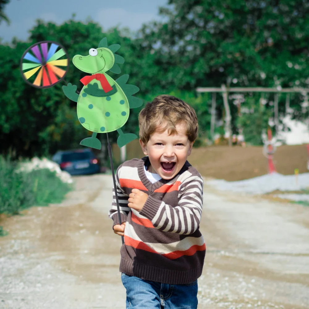 

3Pcs Creative Animal Pinwheels Chic Kids Windmill Yard Decoration (Random Type)