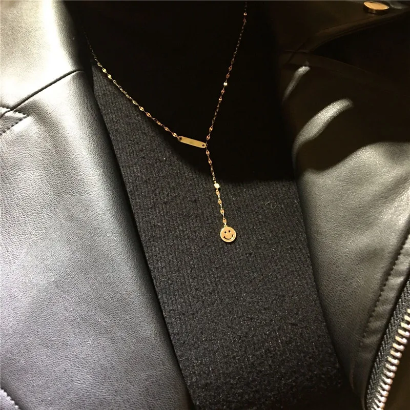 

925 Silver Korean Fashion Style 925 Silver Gold Color Smile Face Chokers Women Punk Hiphop Sexy Collarbone Personalized Necklace