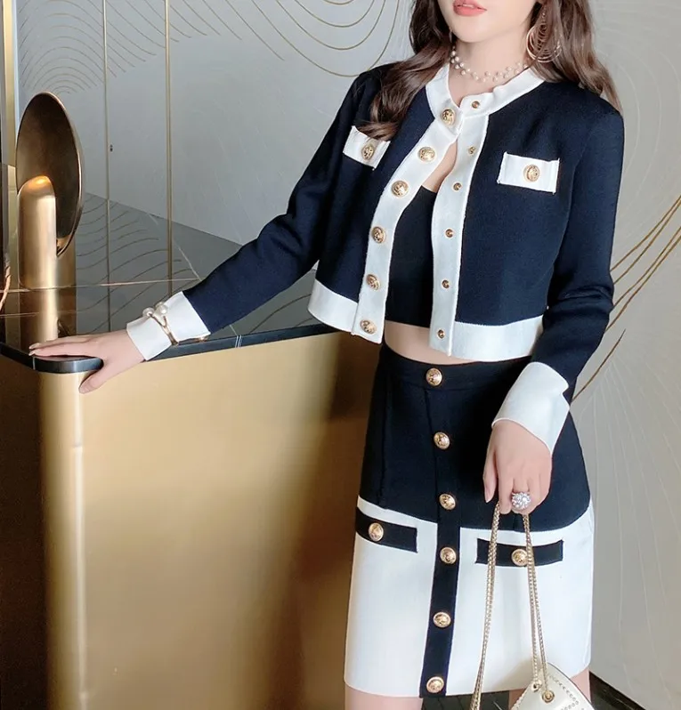 

Осенне-зимний элегантный комплект из 2 предметов, Женский однобортный Кардиган с золотыми пуговицами, вязаный свитер и мини-юбка с высокой т...