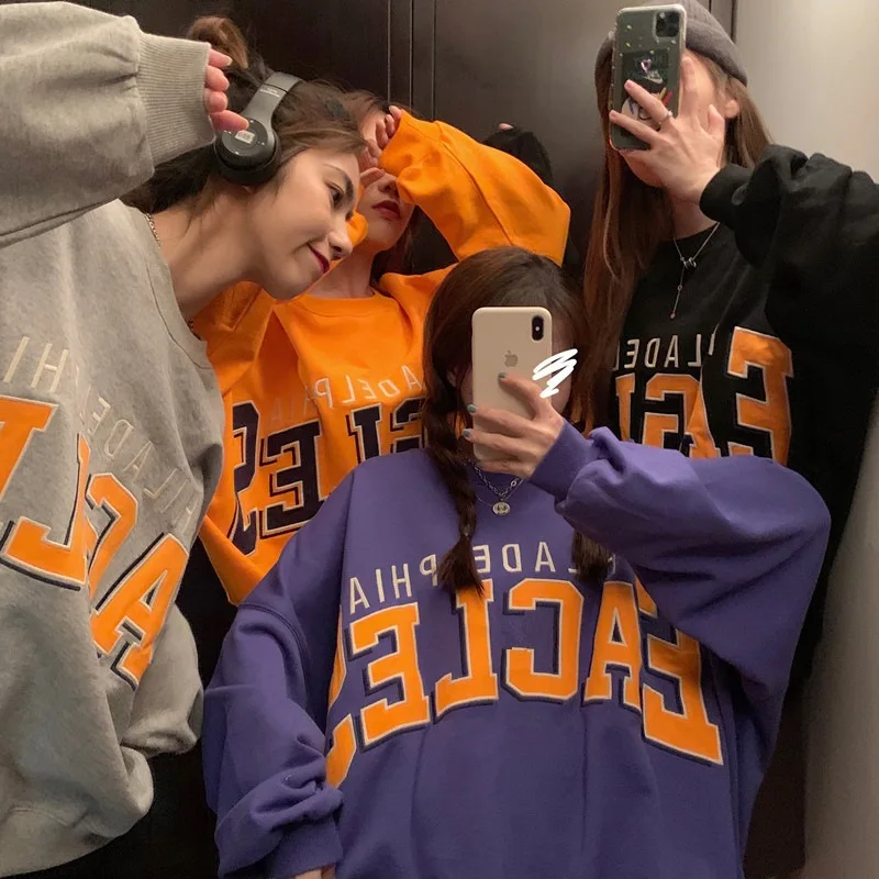 

The new hip-hop hipster hoodie dress with loose letters and long sleeves is available for spring