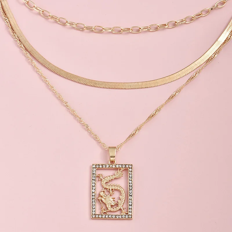 Комплект классических женских ожерелий 3 шт./компл. квадратная резная подвеска в