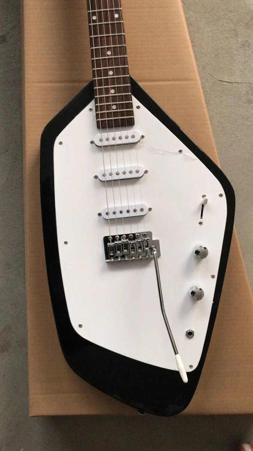 Оптовая продажа гитары Новое поступление VOX 6 струнной электрогитары Одежда