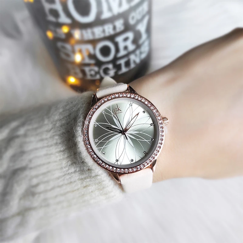 Женские часы Shengke с кожаным ремешком украшением из кристаллов японским кварцевым