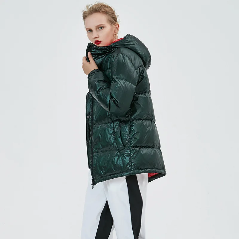 Женский короткий пуховик с капюшоном зимняя модная толстая теплая куртка в новом
