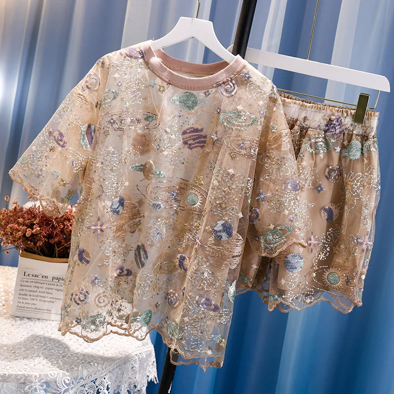 

Fashion Heavy Embroidery Sequins Organza T-shirt+Elastic Waist Shorts 2-Piece Set 2021 Fashion High Streetwear Women's Clothing