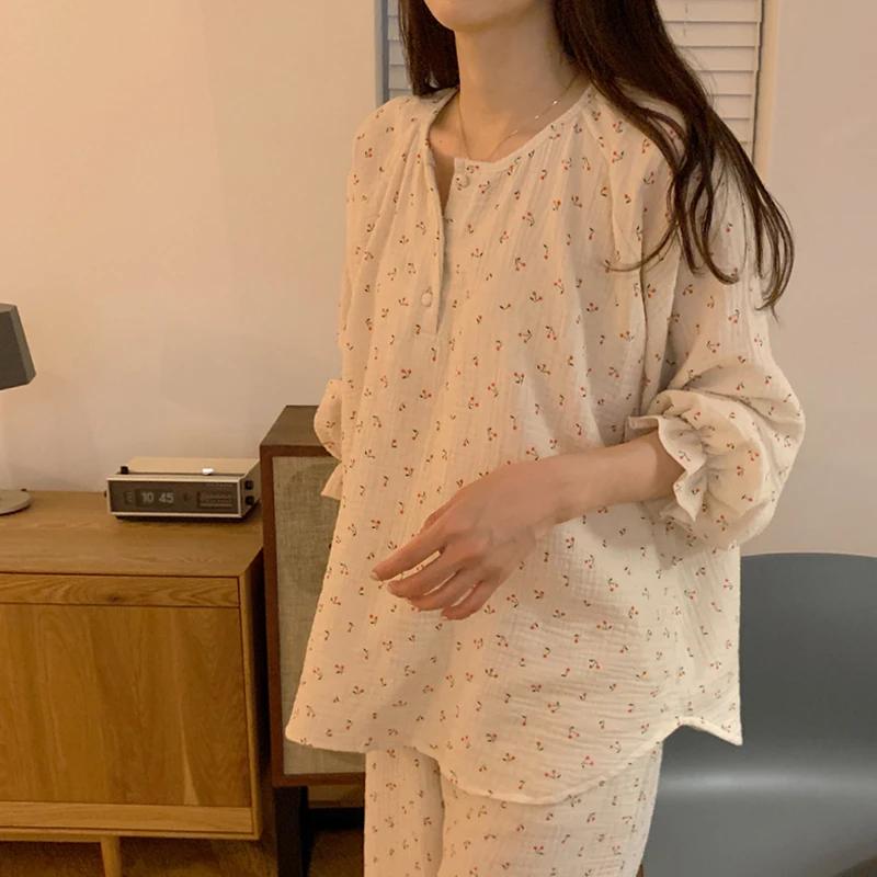 

2021 женская пижама из двух предметов с круглым вырезом и принтом вишни, мягкая домашняя Корейская Повседневная Свободная шикарная Пижама, ко...