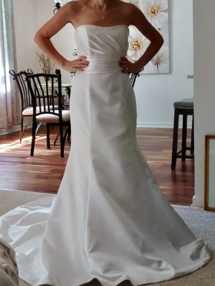 

Свадебное платье с юбкой-годе, атласное белое свадебное платье со шлейфом, на молнии, пуговицах, сзади, без бретелек, без рукавов, 2021