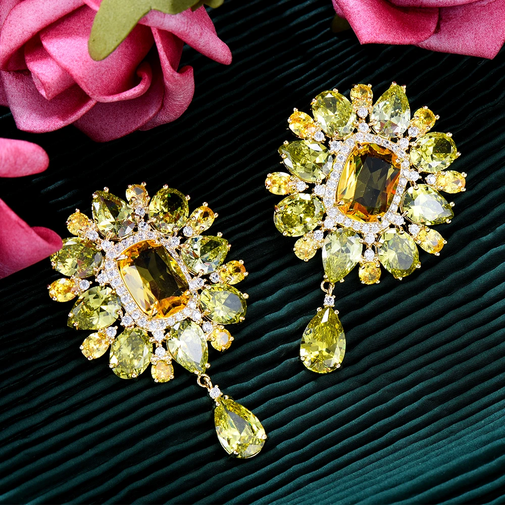

Soramoore New Luxury Shiny CZ Pendant Earrings High Quality Fashion Jewelry For Women Wedding Daily Party серьги 2021 тренд