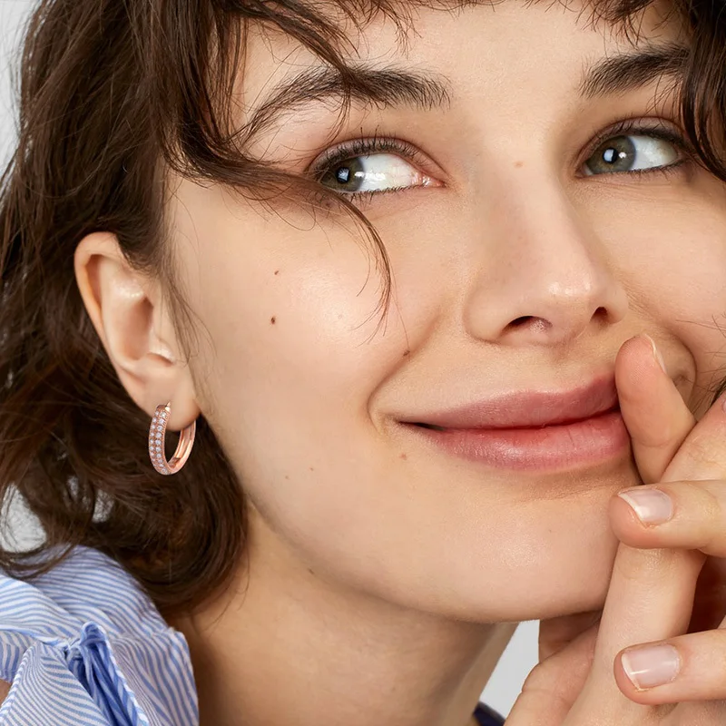 Серьги в форме кольца из розового золота 585 пробы с цирконом праздничный подарок