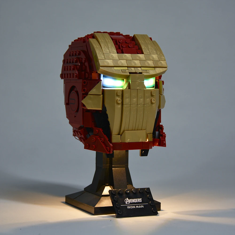EASYLITE LED Light Set For 76165 Man Helmet | Blocks