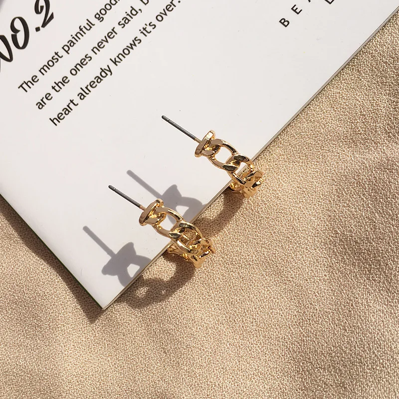 

2019 Korean Gold Color Chain Hoop Earrings for Women Fashion Popular Metal Chain C Type Simple Earrings Statement Jewelry Gifts