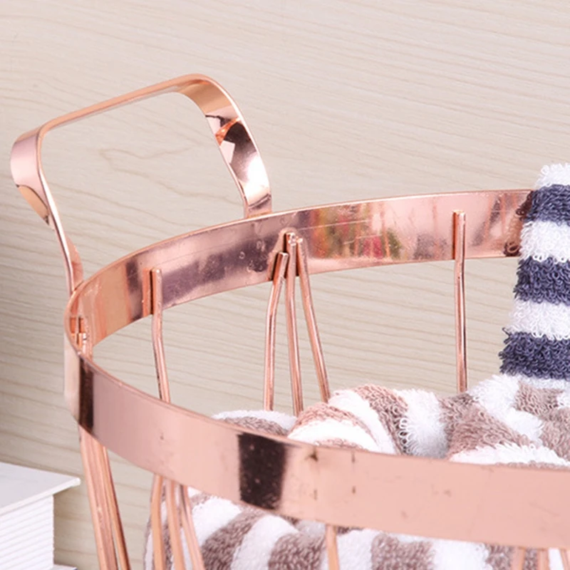 Металлическая железная корзина для хранения грязной одежды в скандинавском